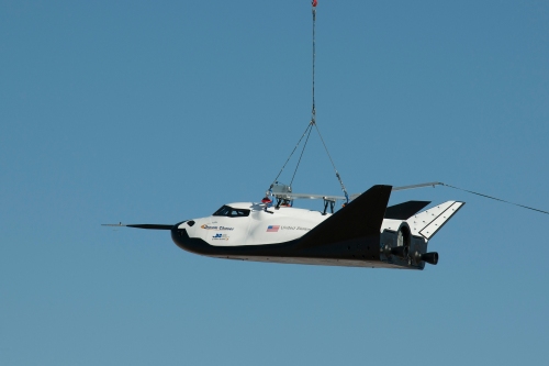 Dream Chaser Captive Carry  Credit : NASA
